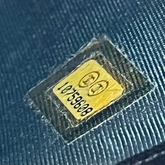 Chanel Black Quilted Lambskin Wallet Purse (PNY - Paris New York) - Picture 12 of 12